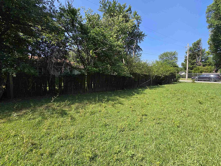 6369 Golden Park Dr — Photo 16