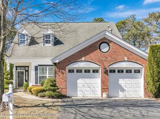 28 Sunlight Springs Rd, Lakewood, NJ 08701