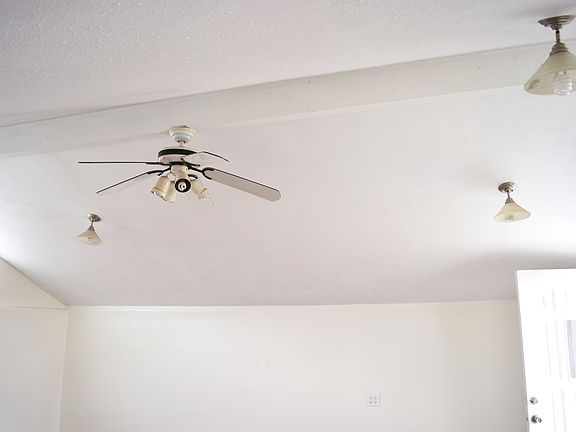 5th image of 17215 Flallon Ave