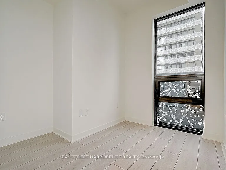 55 Charles St E #4311 — Photo 9