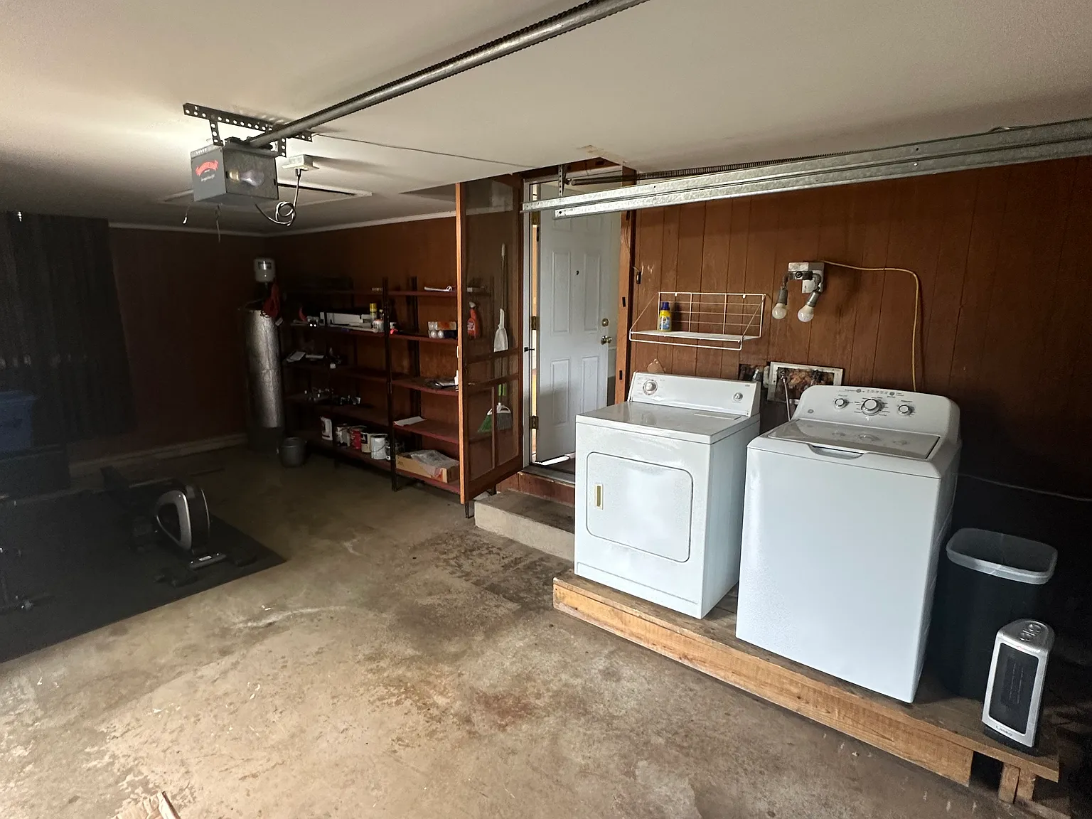 404 Drake Ave SW — Photo 2