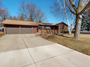 941 Mary Ave SE, Willmar, MN 56201