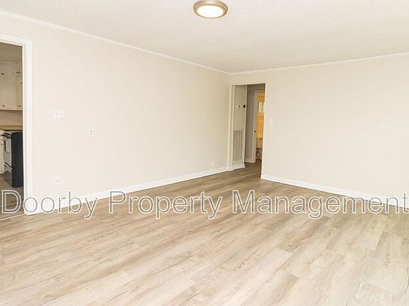 2nd image of 936 Ely Rd