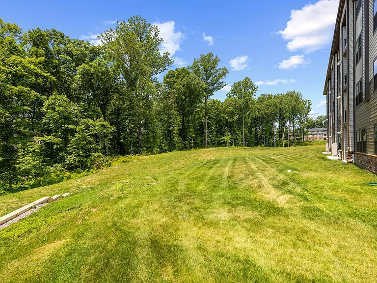 10391 Resort Rd #M — Photo 28