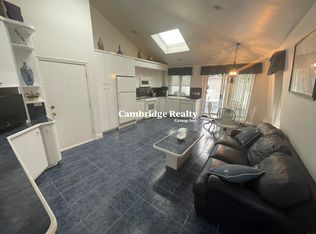 79 Harvey St #3T, Cambridge, MA 02140