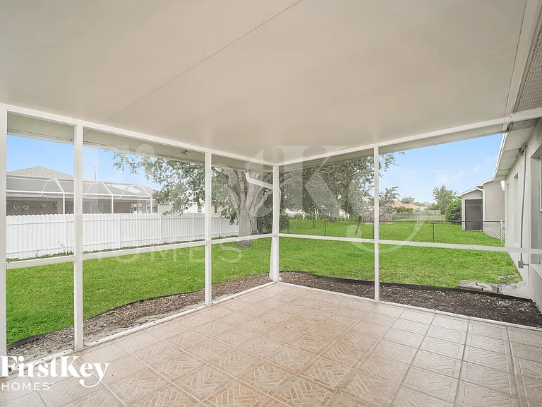 1229 SW 18th Ave — Photo 6