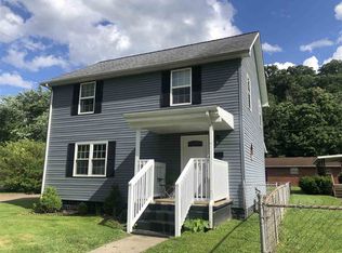 4237 Hughes St, Huntington, WV 25704