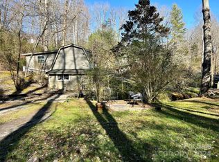 84 Hensley Cemetery Rd, Whittier, NC 28789