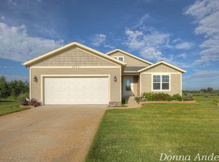 9753 Hessler Xing, Rockford, MI 49341