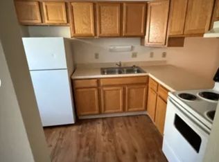 208 Cloverlane St #212B, Lakeview, MI 48850