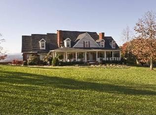 8606 Brow Lake Rd, Soddy Daisy, TN 37379