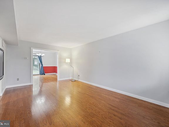 2nd image of 105 Grant Rd