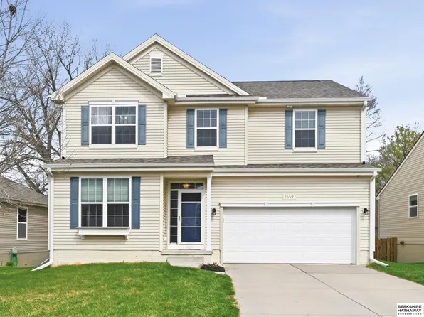 1559 N 208th St, Elkhorn, NE 68022