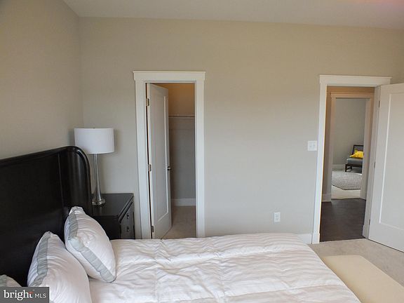 Lewis III Bedroom