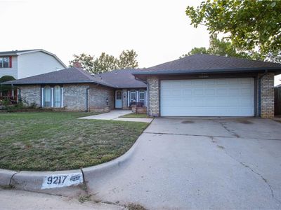 9217 Sutton Pl, Oklahoma City, OK, 73132