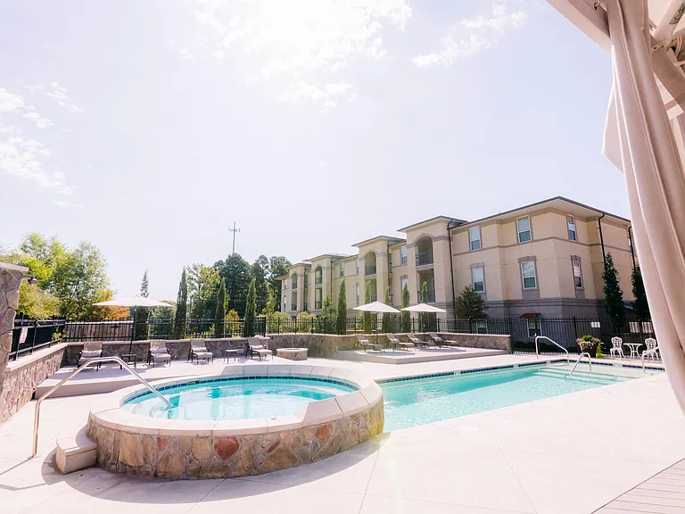 The Villa at River Pointe Apartments — Photo 11