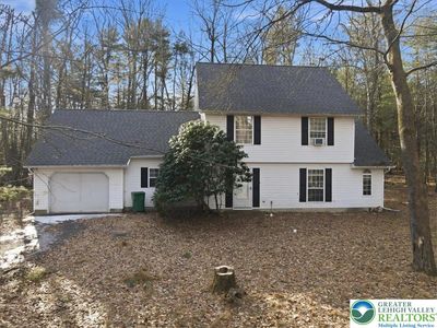 2144 Hill Rd, Effort, PA, 18330