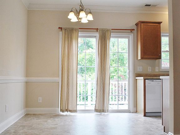 5th image of 1002 Enterprise Dr APT 314
