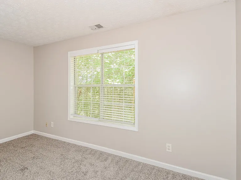 2498 Tolliver Dr — Photo 12