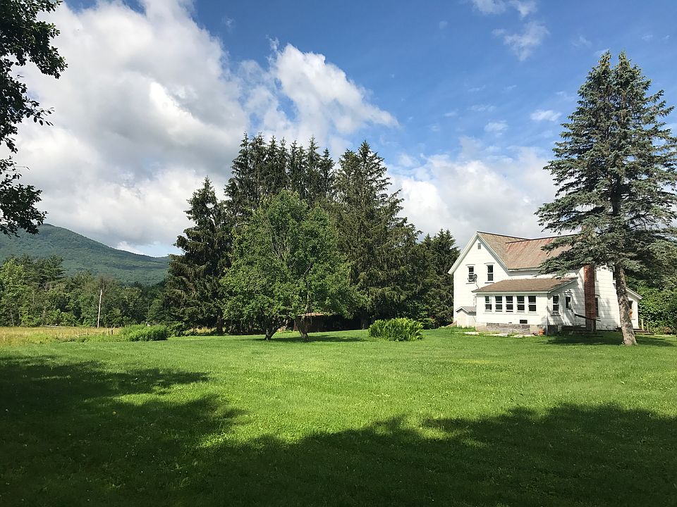 1st image of 704 Peace St