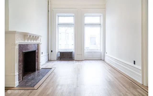 Rented by Douglas Elliman | media 22