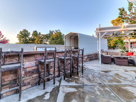 5th image of 10515 Cliota St