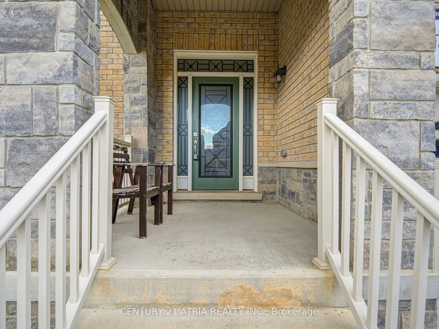 6 bed, $3,490 — Photo 3