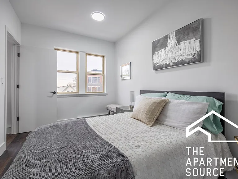1556 W Hollywood Ave #3 — Photo 28