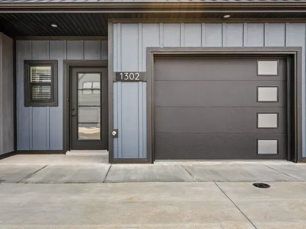 1302 Jonathan Wade Cir, Clarksville, TN 37043