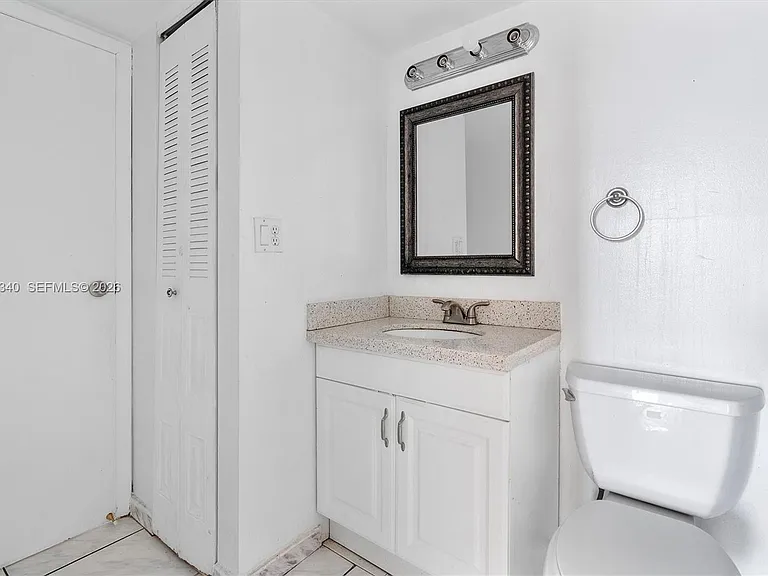 3101 N Country Club Dr #504 — Photo 15