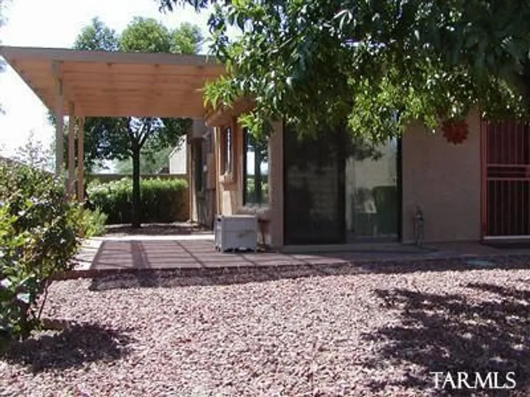 4478 E Kleindale Rd — Photo 9