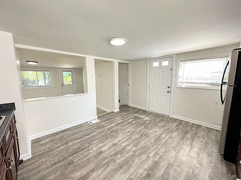 411 Sapphire Way — Photo 6