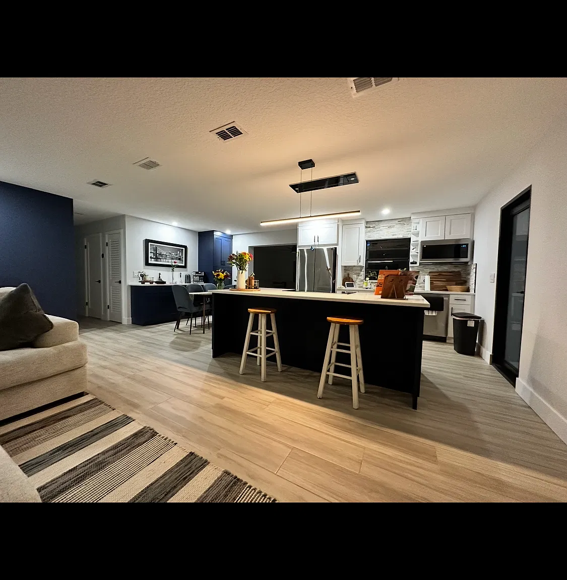 3 bed, 2000 sqft, $4,500 — Photo 3