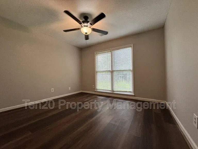 7185 Midland Chase Loop — Photo 3