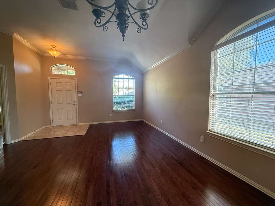 Formal Living /Dining