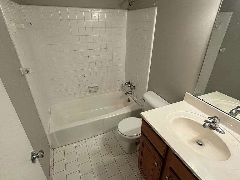 2706 Chickasaw Ave #26 — Photo 11