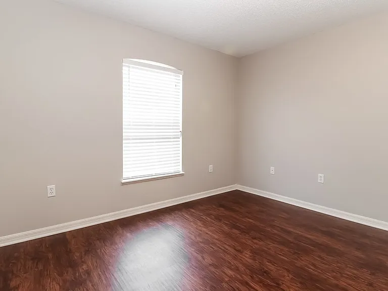 1932 Peridot Cir — Photo 8