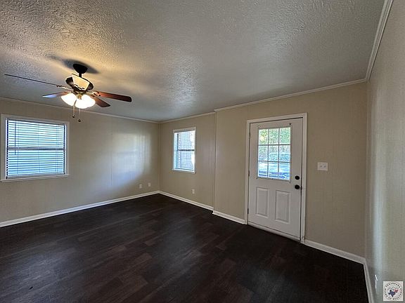 2nd image of 1508 Pecan St