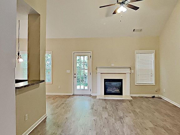 2nd image of 2453 Folsom St #22