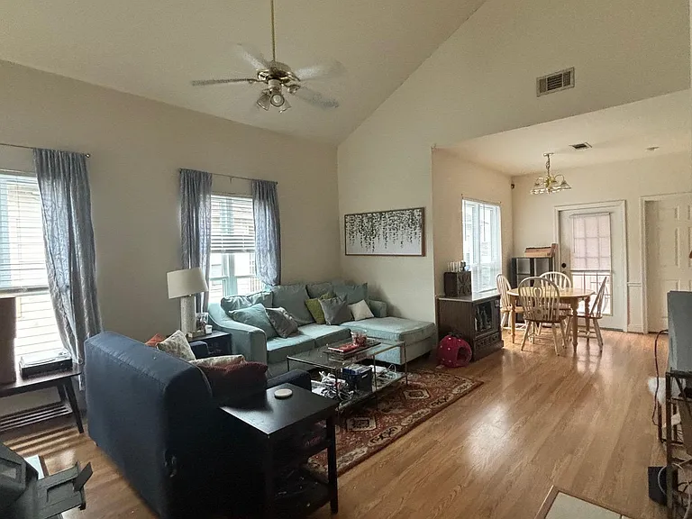 5151 Etta St #3-G — Photo 1