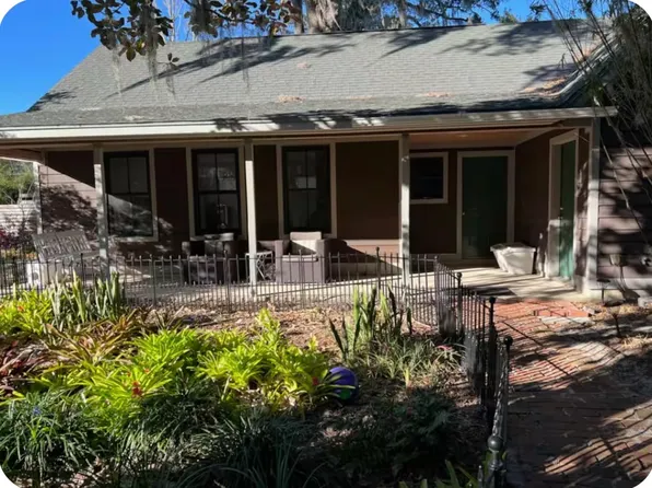 814 NE 3rd Ave #1, Gainesville, FL 32601