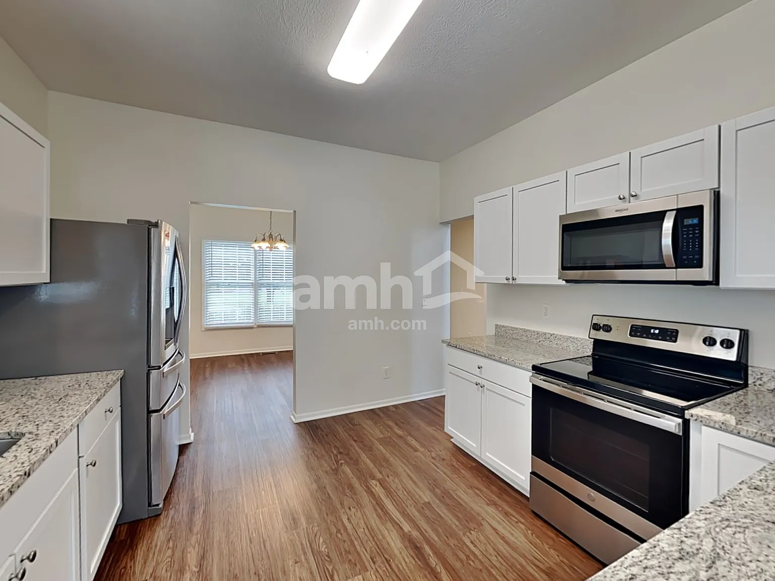 4 bed, 2.5 bath, 1919 sqft, $2,955 — Photo 4