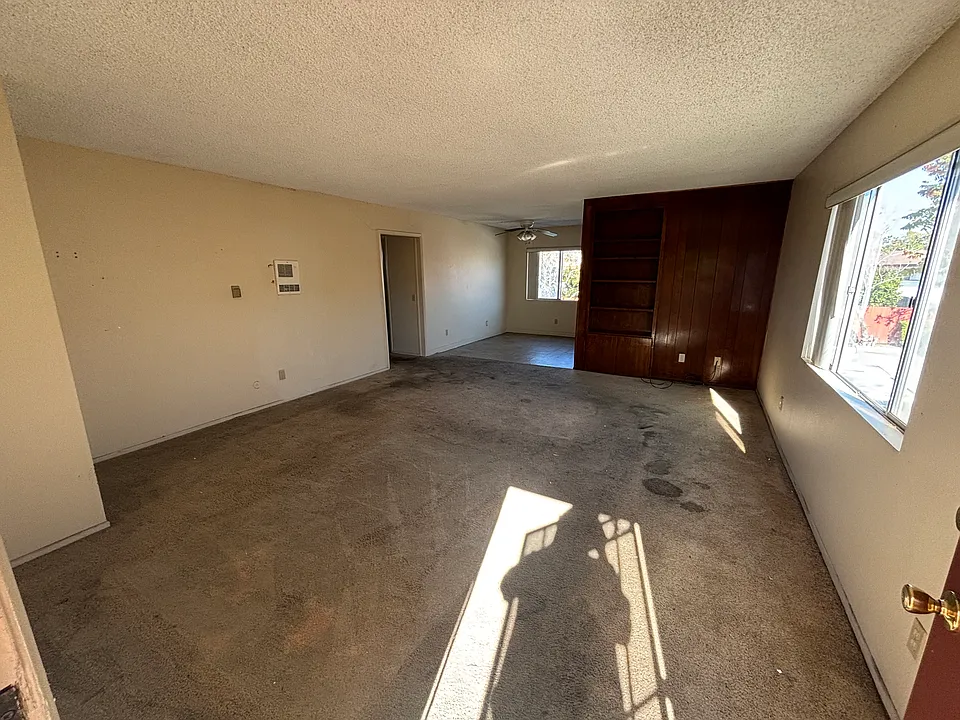 1075-1085 Del Mar Ave #8