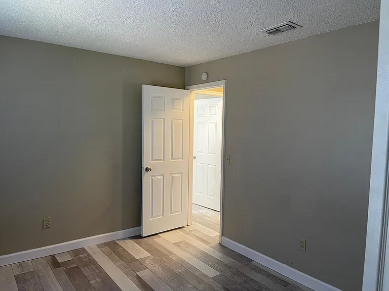 9303 Rockrose Dr — Photo 63