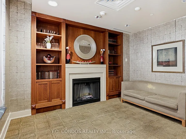 21 Hillcrest Ave #601 — Photo 32