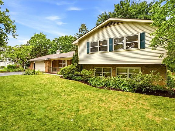 3rd image of 2844 Edgemont Dr