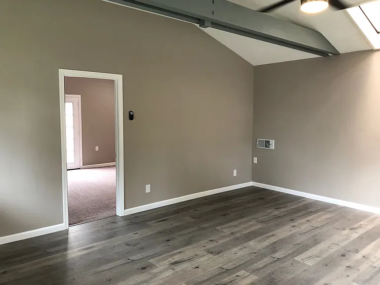 4792 Mount Cresti Dr #B — Photo 8