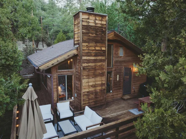 24561 Lakeview Dr, Idyllwild, CA 92549