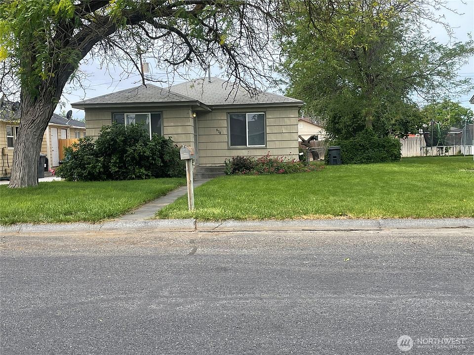 1st image of 876 S 3rd Avenue