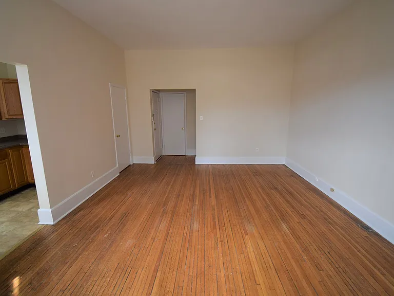 2112 O St NW — Photo 9